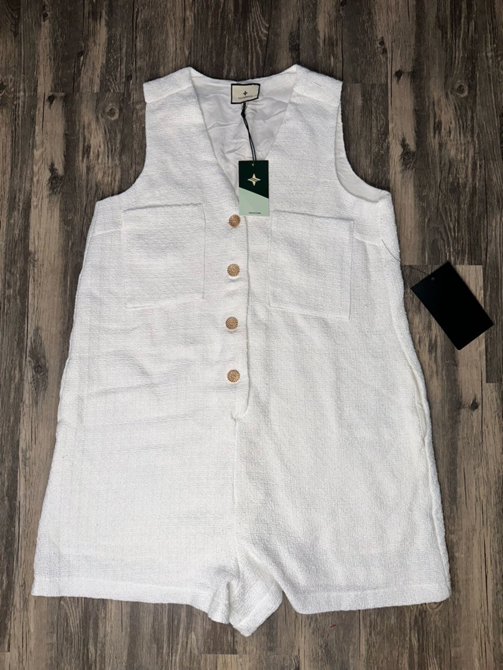 Tuckernuck White Textured Romper Sleeveless Button Front Medium NWT